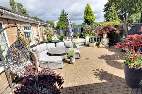 4 bedroom detached bungalow for sale - Beverley Road, DUNSWELL