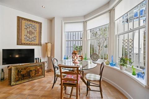 2 bedroom apartment for sale, Sinclair Road, London W14