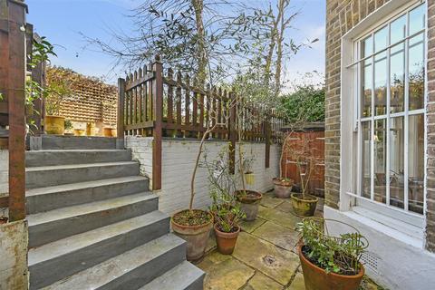 2 bedroom apartment for sale, Sinclair Road, London W14