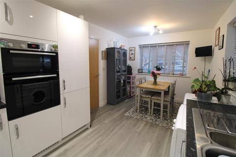 103 Cartmel Road, Daventry, NN11 2NY