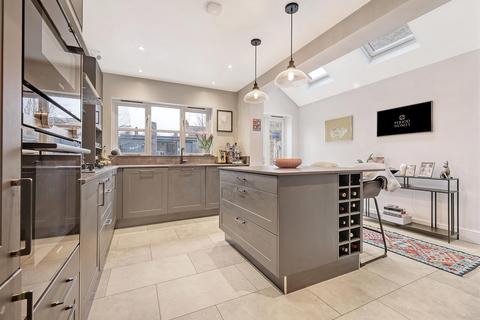 34 Rosebery Road, Chelmsford, CM2 0TU