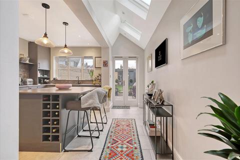 34 Rosebery Road, Chelmsford, CM2 0TU