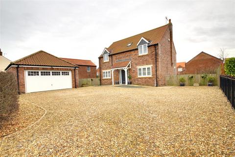 4 bedroom detached house for sale, Main Street, Beeford YO25