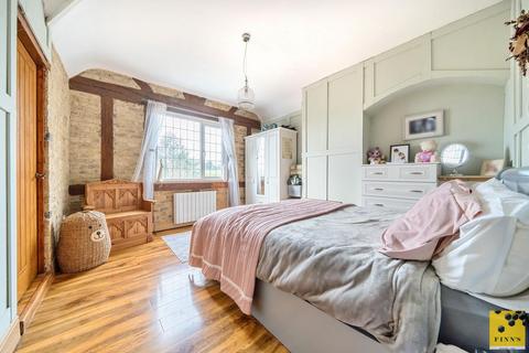 11 Forstal Road, Woolage Village, Canterbury, CT4 6SP