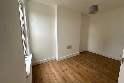 1 bedroom flat to rent - North Street, Downend, Bristol, BS16 5SG