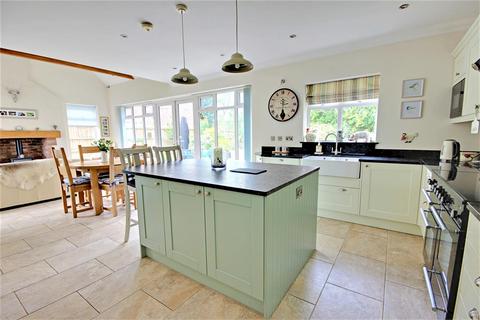 4 bedroom detached house for sale, Redgates, Walkington, Beverley