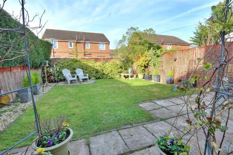 2 bedroom semi-detached house for sale, Hawthorne Garth, Beverley