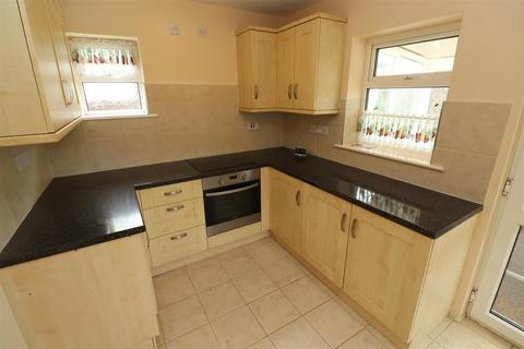 2 bedroom detached bungalow for sale, Fern Road, Rushden NN10