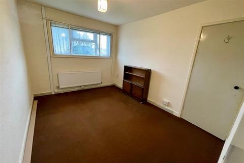 91 Bournebrook Crescent, Halesowen, B62 0HZ