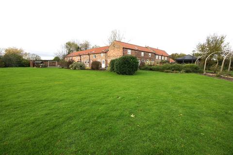 6 bedroom barn conversion for sale - Carr Road, Beverley