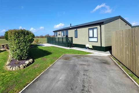 2 bedroom house for sale - Beach Road, Harlech