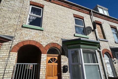 5 bedroom terraced house to rent - Tindall Street, Scarborough