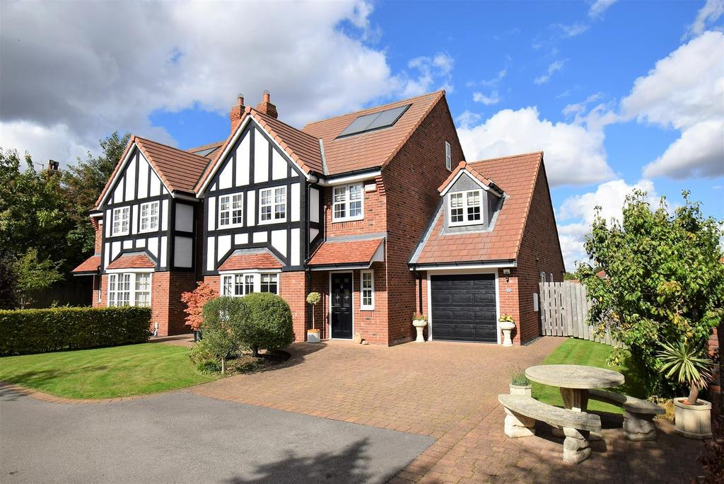 Heads Lane, Hessle HU13 5 bed detached house for sale £574,950