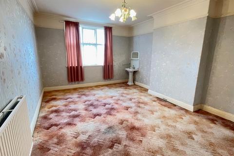 3 bedroom flat for sale, Everard Road, Rhos On Sea, Colwyn Bay