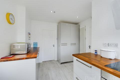 17 Beaumont Road, Purley, CR8 2EJ