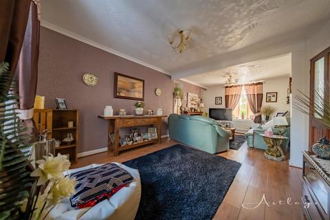 2 bedroom terraced house for sale - Hendre Road, Llangennech, Llanelli