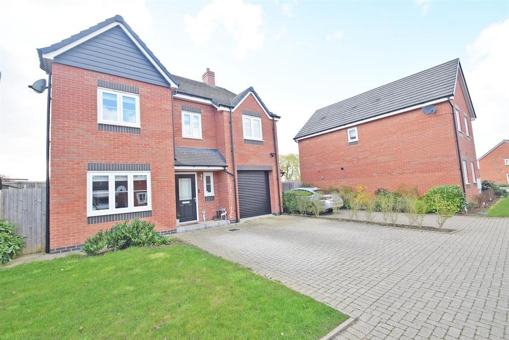 Wessex Close, Shawbury, Shrewsbury 3 bed detached house for sale £382,000