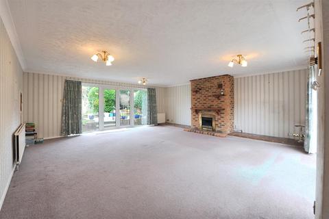 4 bedroom detached bungalow for sale, Ashford Road, Bearsted, Maidstone