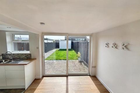 3 bedroom terraced house for sale, Timberley Road, Eastbourne