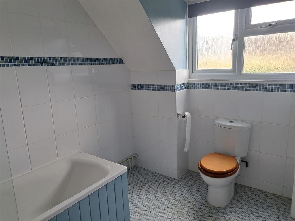 Bathroom alt.jpg