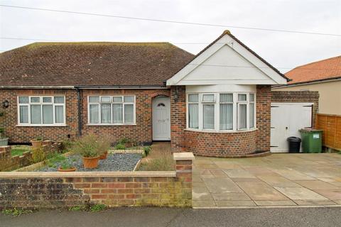 2 bedroom semi-detached bungalow for sale - Chyngton Gardens, Seaford
