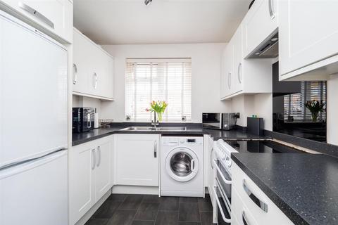 2 bedroom apartment for sale - London Road, Cheam, Sutton