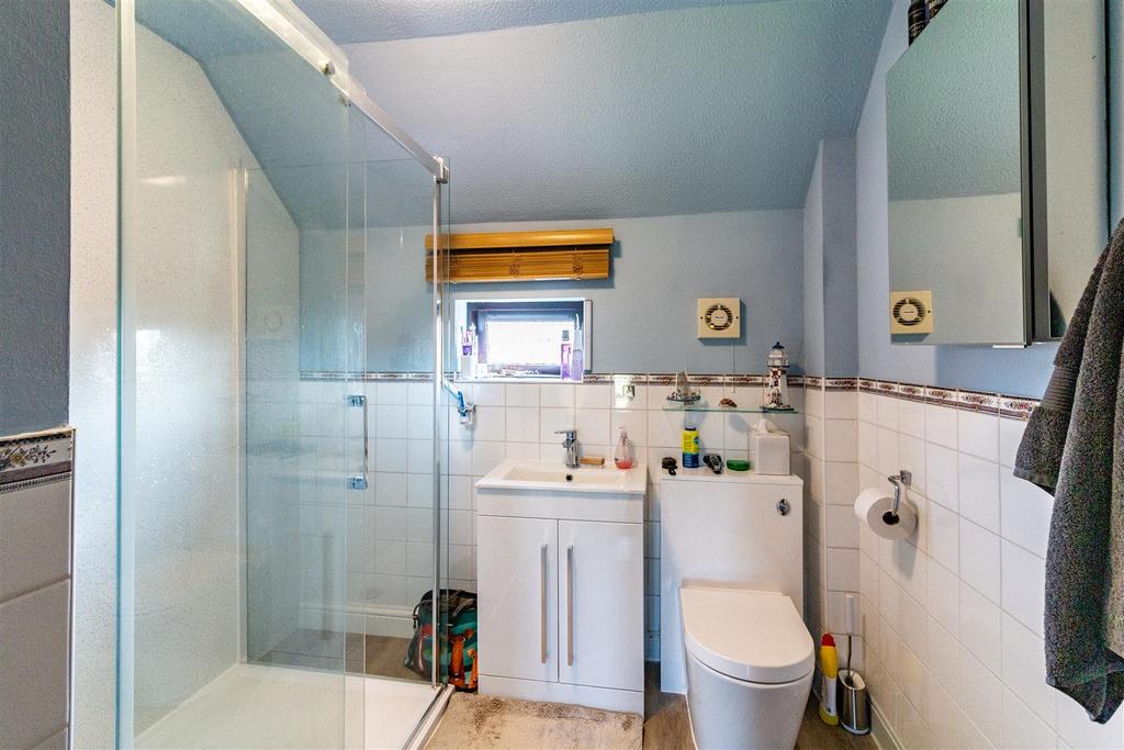 Family Shower Room