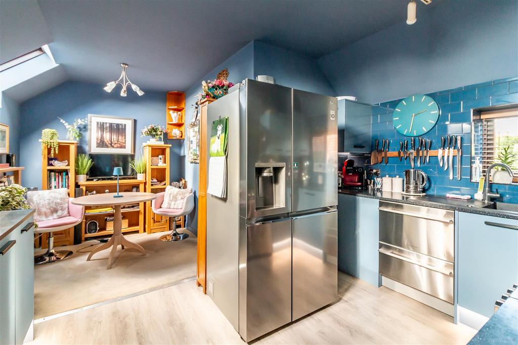 Kitchen / Breakfast Room