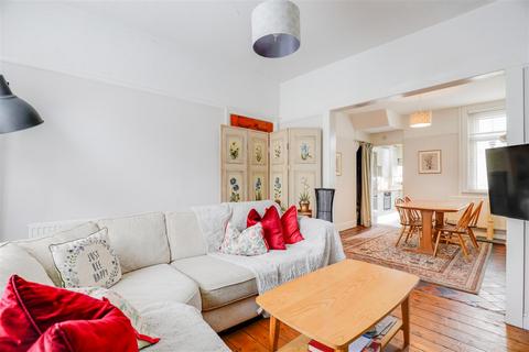 9 West Road, Cardiff, CF14 2FT