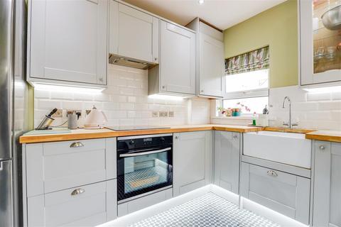 9 West Road, Cardiff, CF14 2FT