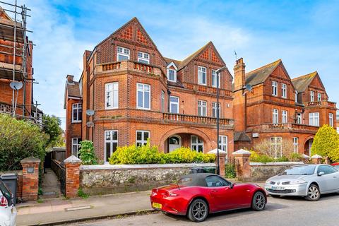 1 bedroom flat for sale - Hartfield Road, Eastbourne
