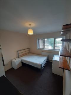 1 bedroom in a house share to rent, Room 2