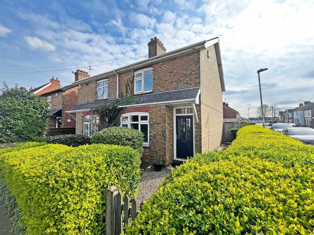 Fletton Avenue, Peterborough PE2 3 bed semidetached house for sale £