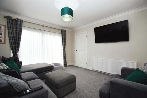 3 bedroom terraced house for sale - Newtondale, Sutton Park, Hull