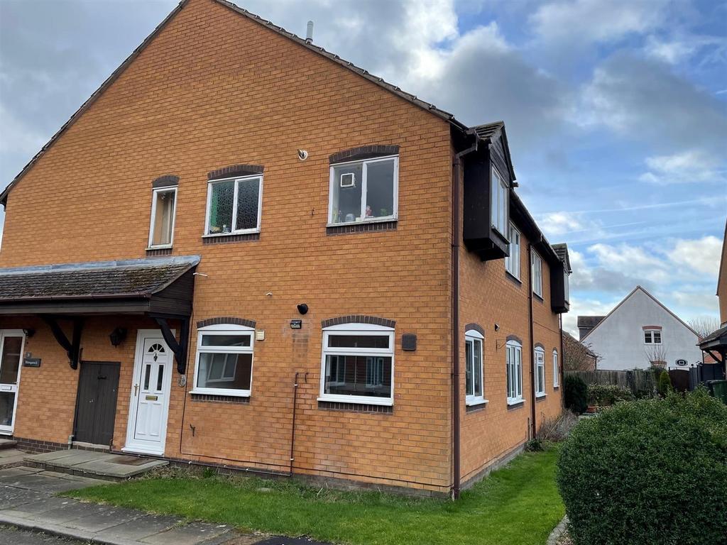 Tithe Court, Middle Littleton, Evesham 2 bed for sale £150,000