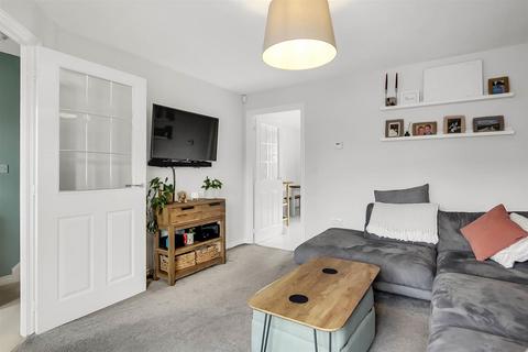 33 Barlby Drive, Darlington, DL3 0QD
