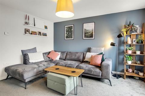 33 Barlby Drive, Darlington, DL3 0QD