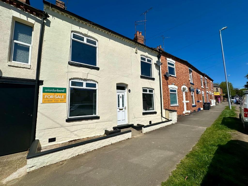 Boughton Green Road, Northampton NN2 3 bed terraced house for sale £