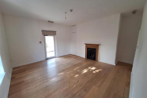 1 bedroom apartment to rent, 7 High Street, Welshpool