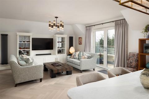 3 bedroom apartment for sale - Alwoodley Lane, Leeds LS17