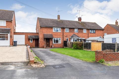 2 bedroom end of terrace house for sale, East Green Drive, Stratford-Upon-Avon