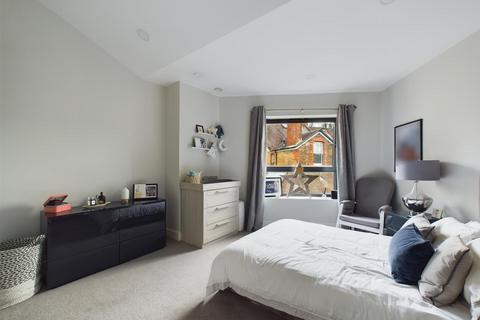 79 Edward Road, Coulsdon, CR5 2NQ