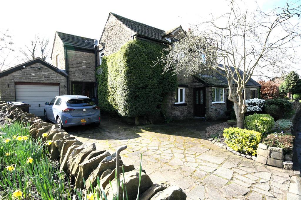 Higher Lane, Dalton Wigan WN8 3 bed semidetached house for sale £430,000