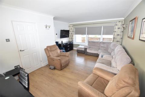 3 bedroom house for sale, Maurice Road, Canvey Island SS8