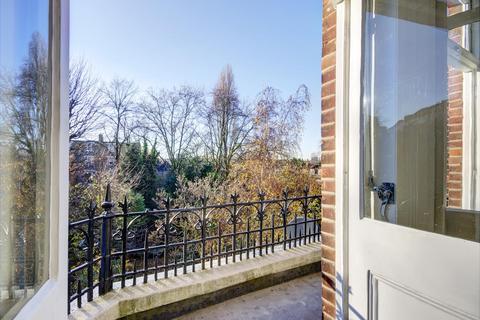 2 bedroom flat for sale, Hamilton Terrace, St John's Wood NW8