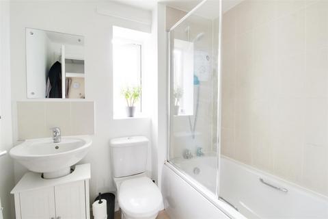 10 Bunting Close, Hemel Hempstead, HP3 0FX