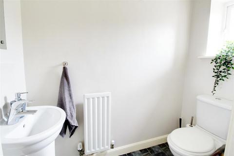 10 Bunting Close, Hemel Hempstead, HP3 0FX