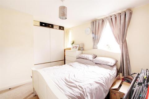 10 Bunting Close, Hemel Hempstead, HP3 0FX