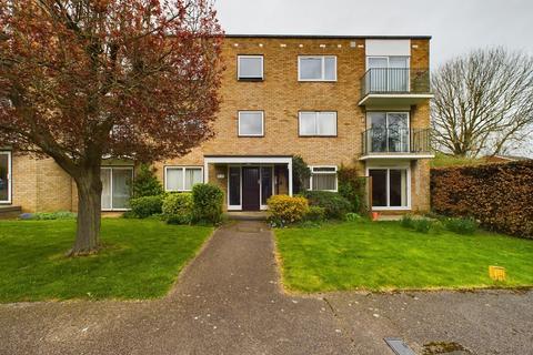 1 bedroom ground floor flat for sale, The Maples, Hitchin, SG4
