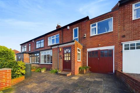 4 bedroom semi-detached house to rent, Valley Gardens, Whitley Bay